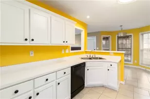 255 Camden Park Dr, Lawrenceville, GA 30046 - Photo 18