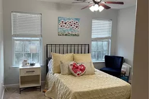 7002 Estates Ct, Loganville, GA 30052 - Photo 6