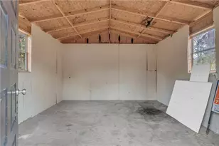 3368 Lincolndale Ct, Ellenwood, GA 30294 - Photo 8