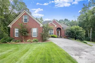 745 Roland Manor Dr, Dacula, GA 30019 - Photo 2