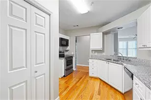 3334 Peachtree Rd NE, Atlanta, GA 30326 - Photo 10