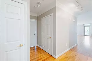 3334 Peachtree Rd NE, Atlanta, GA 30326 - Photo 6