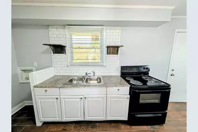 70 Ruzelle Drive, Atlanta, GA 30354 - Photo 6