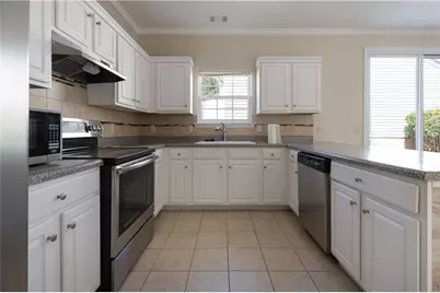317 W Oaks Trail, Woodstock, GA 30188 - Photo 8