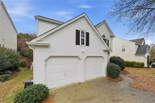 11705 Bentham Ct, Alpharetta, GA 30005 - Photo 2