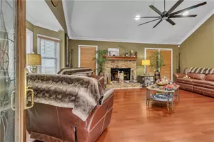 373 Presidential Dr, Dallas, GA 30157 - Photo 4