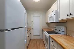 438 Carriage Dr, Atlanta, GA 30328 - Photo 10