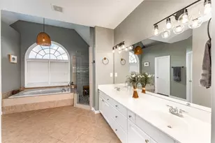 2563 Irwin Lake Overlook, Marietta, GA 30064 - Photo 30