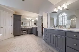 10190 Oxford Mill Dr, Johns Creek, GA 30022 - Photo 44