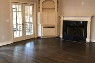 2242 Lenox Walk NE, Atlanta, GA 30319 - Photo 16