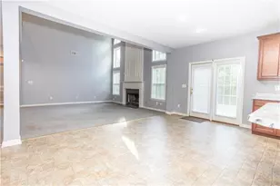 7729 Waterlace Dr, Fairburn, GA 30213 - Photo 10