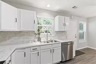 630 Streamside Dr, Roswell, GA 30076 - Photo 10