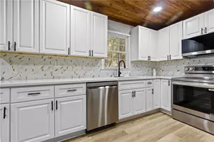 800 Post Rd Cir, Stone Mountain, GA 30088 - Photo 14