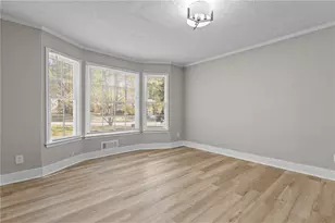 800 Post Rd Cir, Stone Mountain, GA 30088 - Photo 8