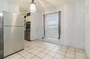 913 Longleaf Dr, Forest Park, GA 30297 - Photo 4