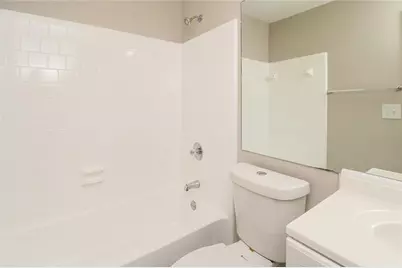 5707 Wells Circle, Stone Mountain, GA 30087 - Photo 14