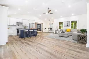 3185 Hammarskjold Dr, East Point, GA 30344 - Photo 4