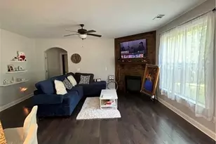 208 Shields St, Winder, GA 30680 - Photo 10