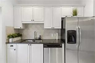 1428 Liberty Pkwy NW, Atlanta, GA 30318 - Photo 6