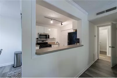 215 Summit North Drive NE, Atlanta, GA 30324 - Photo 8