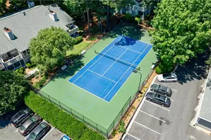 215 Summit N Dr NE, Atlanta, GA 30324 - Photo 32