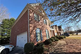 1128 Gateview Dr, Lawrenceville, GA 30046 - Photo 4