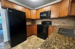 2536 Country Lake Cir, Powder Springs, GA 30127 - Photo 10