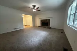 2536 Country Lake Cir, Powder Springs, GA 30127 - Photo 6