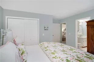 7307 St Charles Square, Roswell, GA 30075 - Photo 24