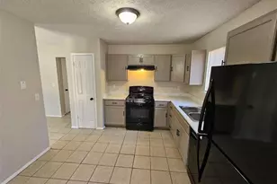 1037 Forest Path, Stone Mountain, GA 30088 - Photo 8