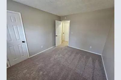 1037 Forest Path, Stone Mountain, GA 30088 - Photo 18