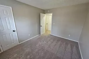 1037 Forest Path, Stone Mountain, GA 30088 - Photo 18