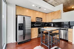 3324 Peachtree Rd NE, Atlanta, GA 30326 - Photo 16