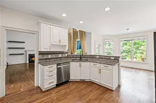 12857 Waterside Dr, Alpharetta, GA 30004 - Photo 14