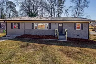12 Peachtree Cir SE, Marietta, GA 30060 - Photo 1