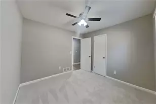 1176 Golden Cir SW, Lilburn, GA 30047 - Photo 10