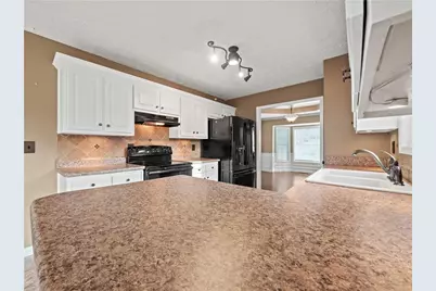 1580 Huntington Hill Trace, Buford, GA 30519 - Photo 18