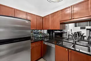 4246 River Green Dr NW, Atlanta, GA 30327 - Photo 10
