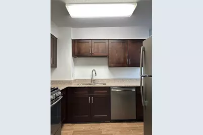 2479 Peachtree Road NE #317, Atlanta, GA 30305 - Photo 4