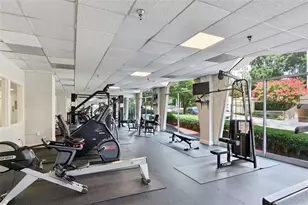 2479 Peachtree Rd NE, Atlanta, GA 30305 - Photo 36
