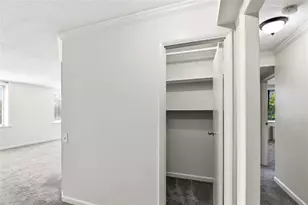 2479 Peachtree Rd NE, Atlanta, GA 30305 - Photo 8