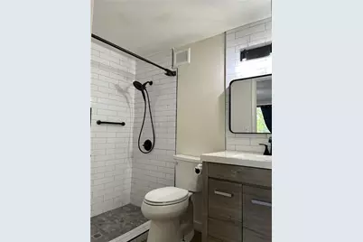 2479 Peachtree Road NE #317, Atlanta, GA 30305 - Photo 12