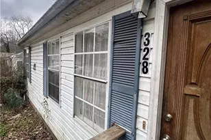 328 NE Roosevelt Circle, Marietta, GA 30060 - Photo 4