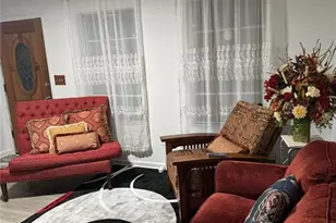 328 NE Roosevelt Circle, Marietta, GA 30060 - Photo 2