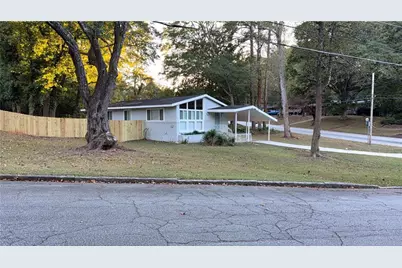 2764 Plantation Drive, East Point, GA 30344 - Photo 2