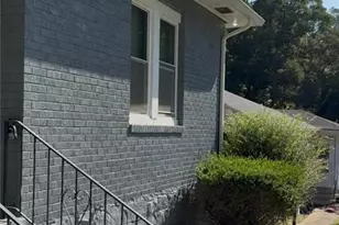 1875 Bayberry Dr SW, Atlanta, GA 30311 - Photo 4