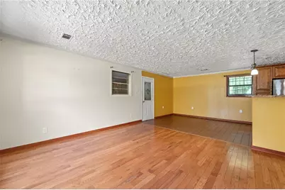 1885 North Drive SW, Atlanta, GA 30331 - Photo 4