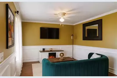 2958 Holcomb Ct, East Point, GA 30344 - Photo 2