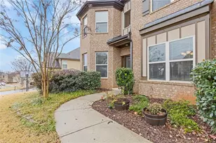 1185 Scarlet Sage Cir, Auburn, GA 30011 - Photo 4