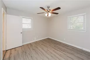 609 Evergreen Dr, Woodstock, GA 30188 - Photo 8